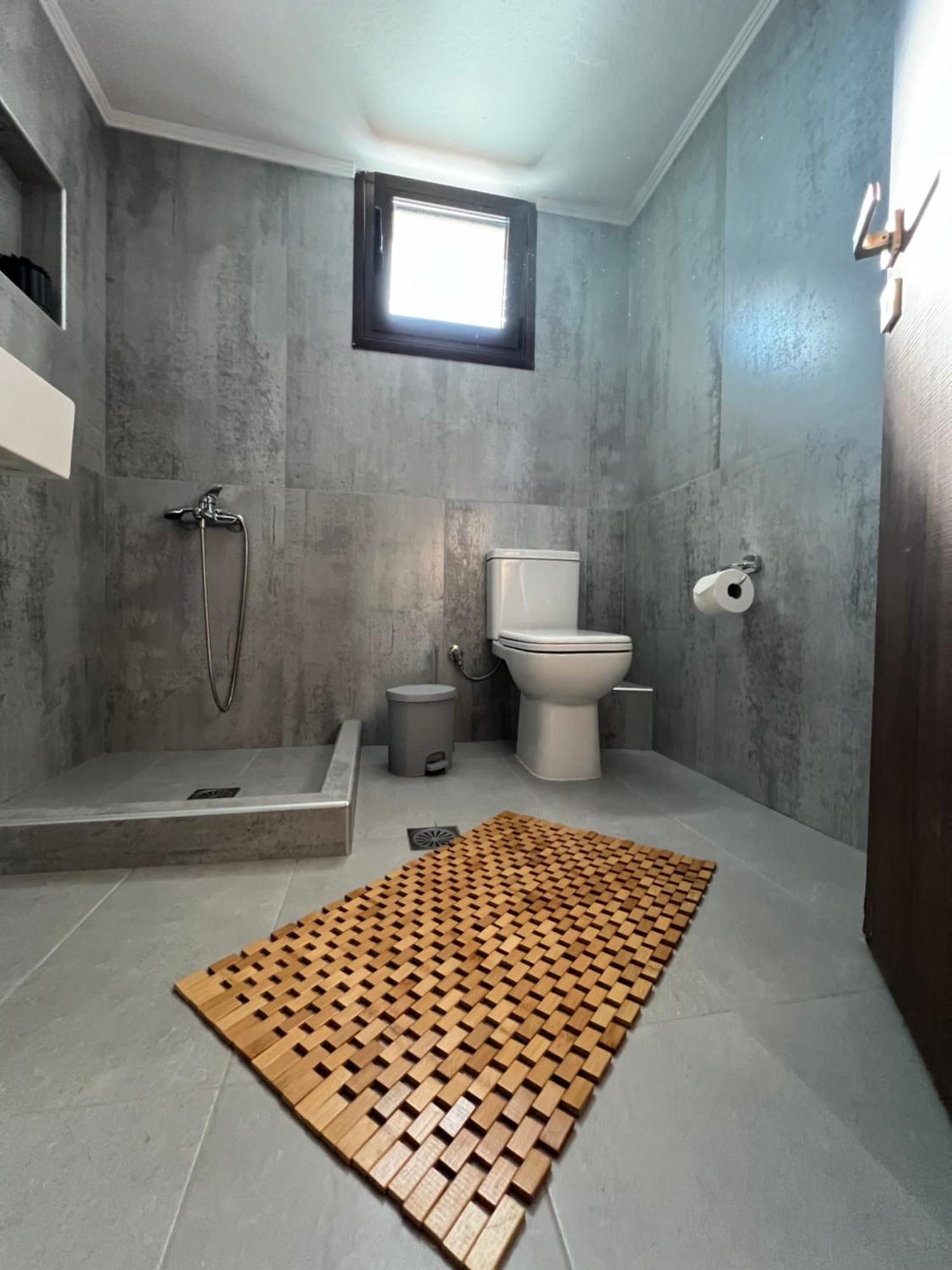 Maria Rooms To Let Ouranoupoli Bagian luar foto