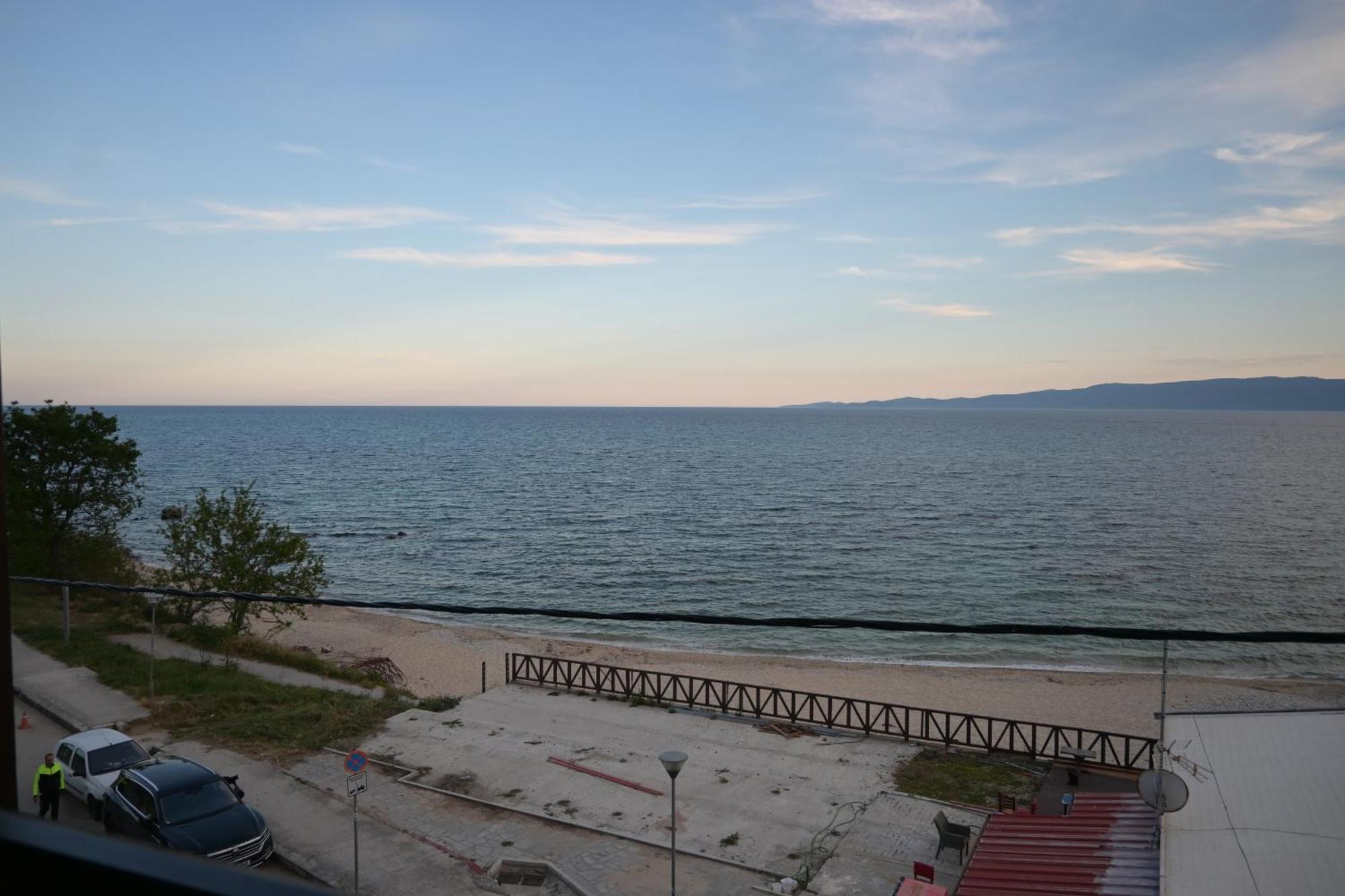 Maria Rooms To Let Ouranoupoli Bagian luar foto