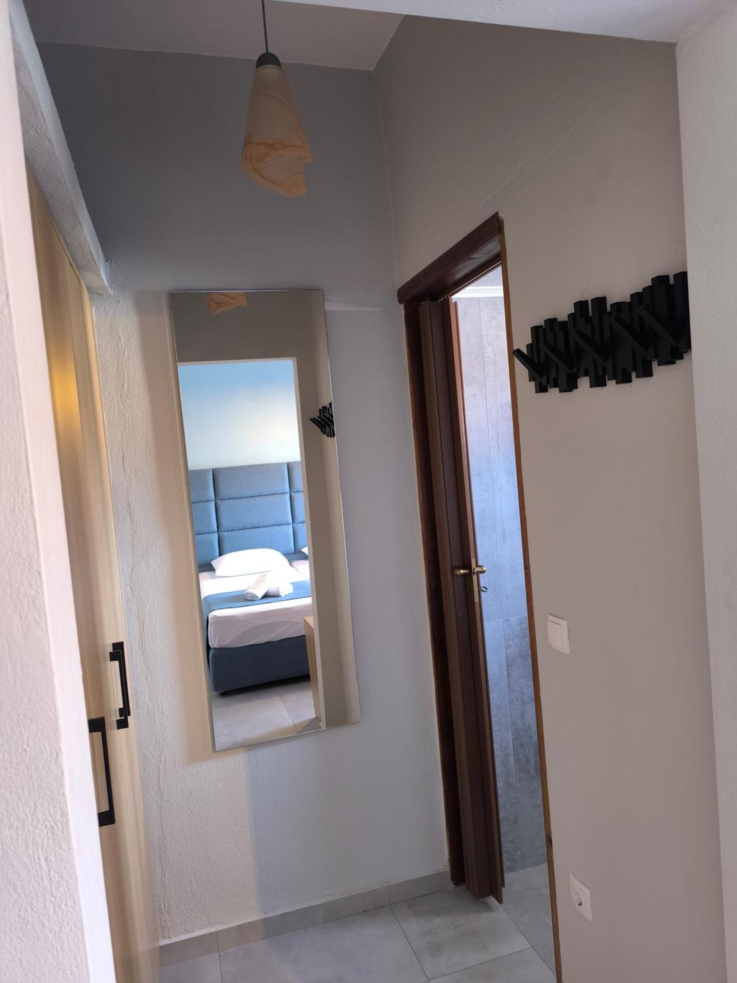 Maria Rooms To Let Ouranoupoli Bagian luar foto